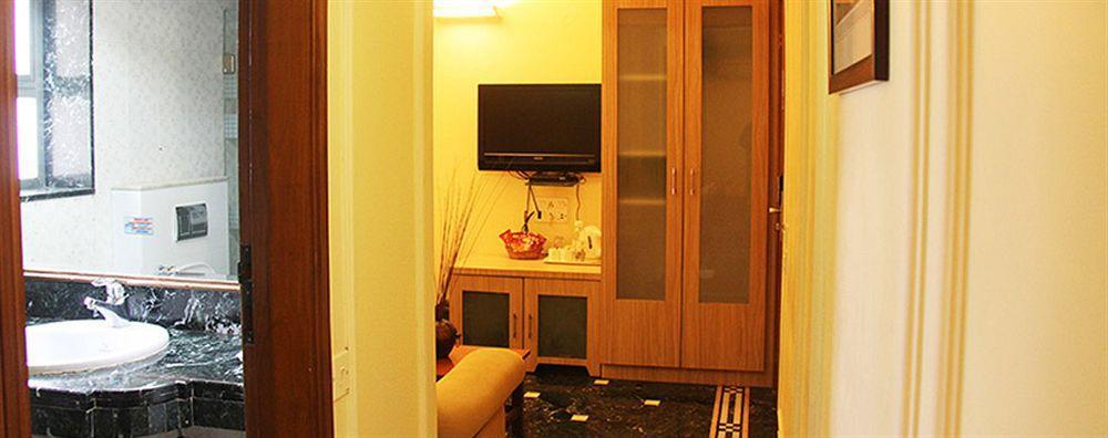 Hiltop Hotel Mumbai Kültér fotó